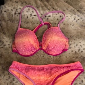 Victoria’s Secret bikini